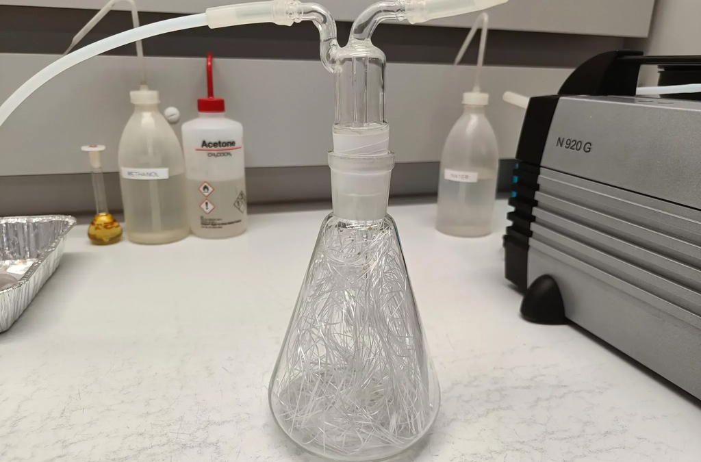 Dynamic headspace sampling fibreglass