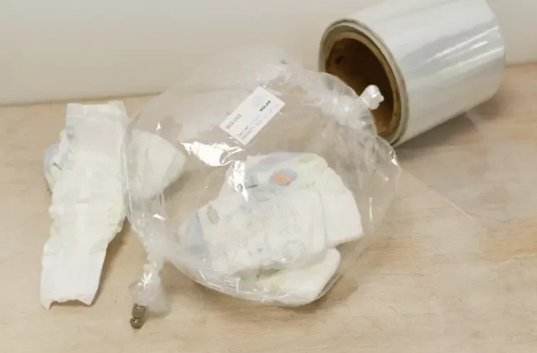 Couches dans un sac d’échantillonnage pour collecter et analyser les COV libérés