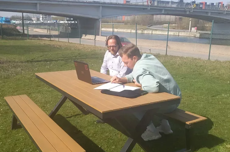 Consultation in relaxing surroundings